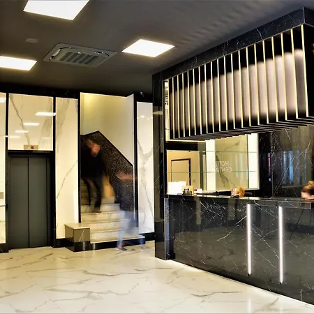 Hotel Central فندق 4*