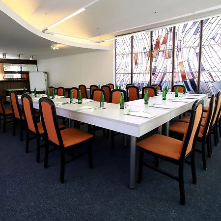 Szálloda Hotel Central 4*