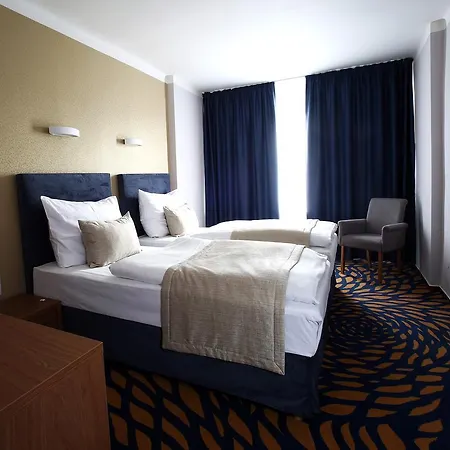Hotel Central فندق 4*