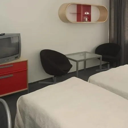 Hotel Central فندق بلزن