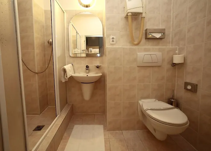 Szálloda Hotel Central