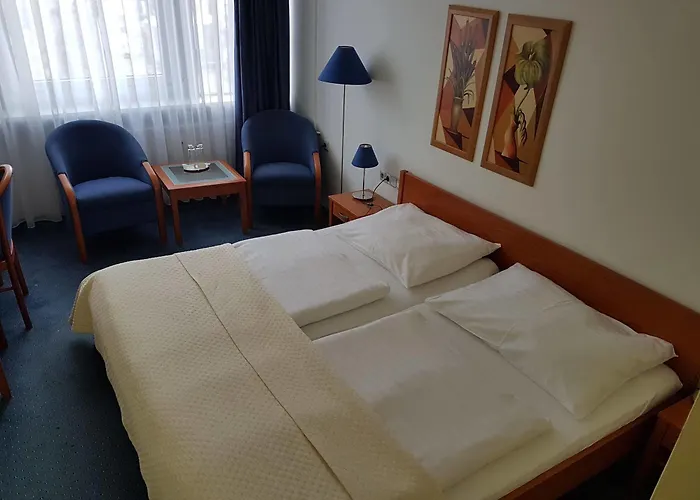 Szálloda Hotel Central