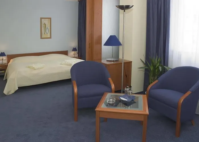 Hotel Central 4* 플젠