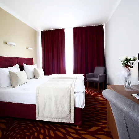 Szálloda Hotel Central 4*